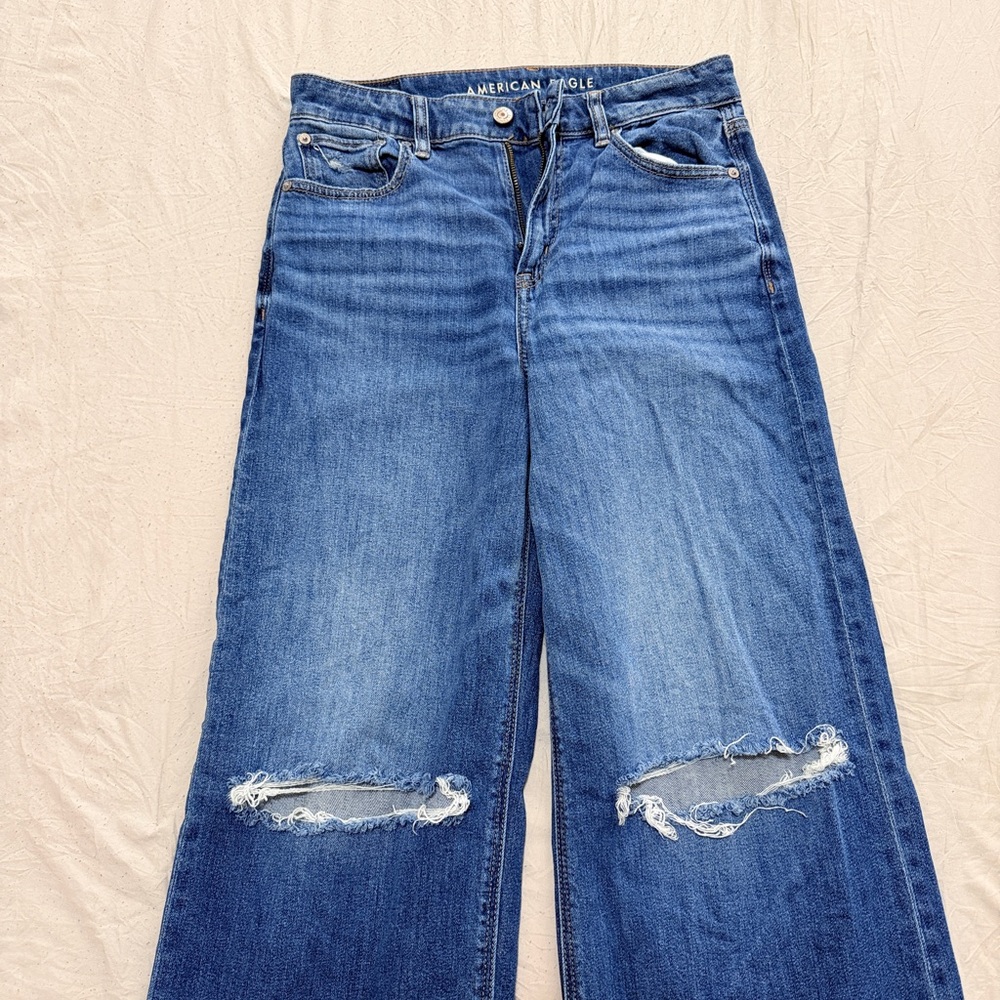 American Eagle Outfitters Blue Flare Jeans - Picture 2 of 3
